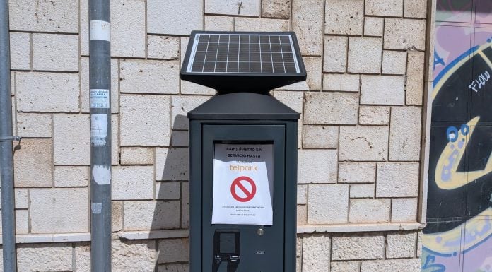 Uno de los nuevos parquímetros que está instalando Telpark en Guadalajara. (Foto: La Crónic@)