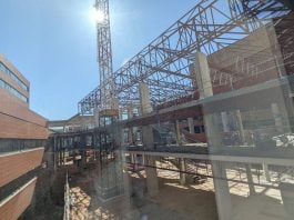 Obras en el Hospital de Guadalajara en marzo de 2026. A diferencia de hace lustros, la Construcción o la obra pública no son ya los mayores motores del empleo en la provincia. (Foto: La Crónic@)
