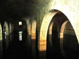 Vista parcial de los depositos de agua de Guadalajara