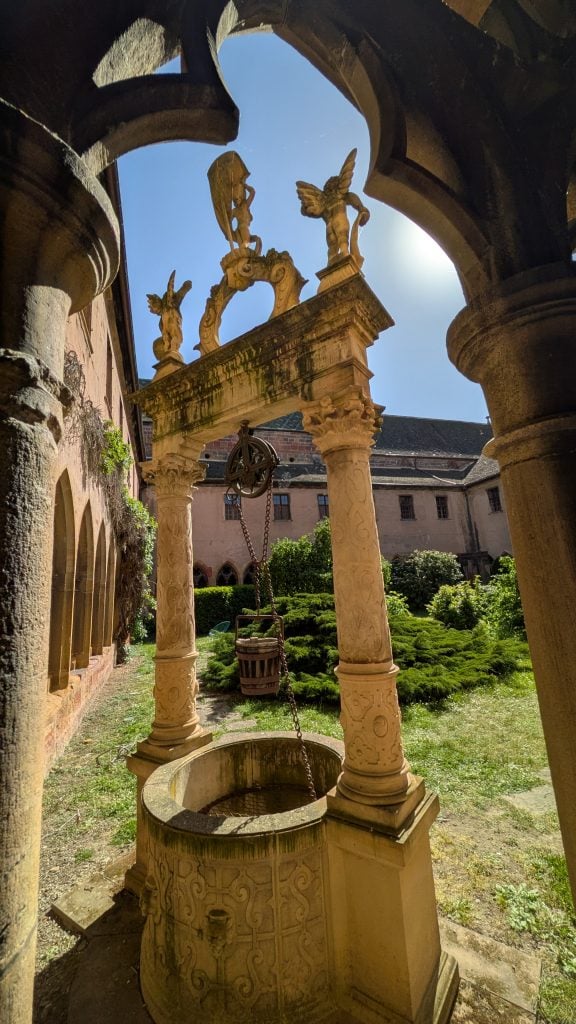 Claustro del Museo Unterlinden, en Colmar. (Foto: A. González / La Crónic@)