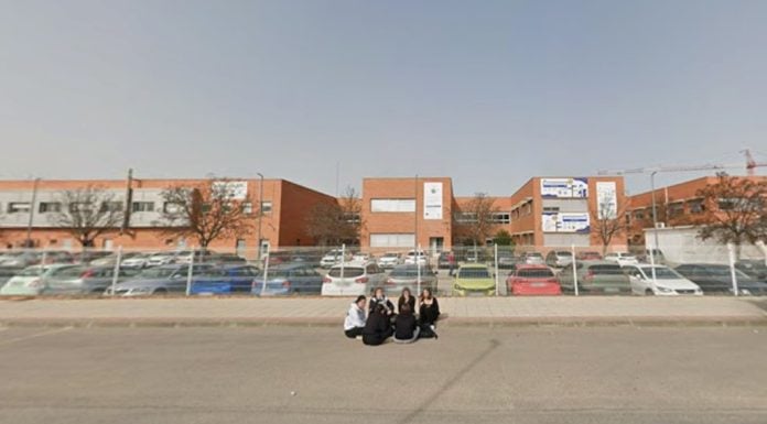 Instituto Carmen de Burgos Seguí, en Alovera.