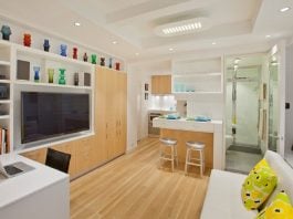 La adaptación de espacios mínimos para vivienda es algo casi universal. El de la imagen es un estudio en Nueva York.