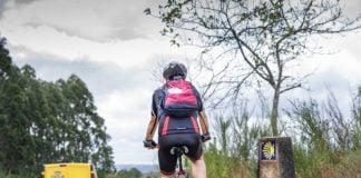 Camino de Santiago en bicicleta. (Foto: Correos)