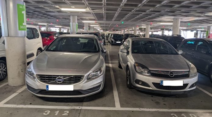 Que no te roben así cuando vayas a hacer la compra: ha ocurrido en Azuqueca Parking de la T4 de Barajas.