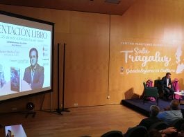 Sánchez Vara y su biógrafo en la presentación del libro que glosa su trayectoria.