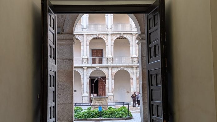 Universidad cisneriana de Alcalá. (Foto: La Crónic@)