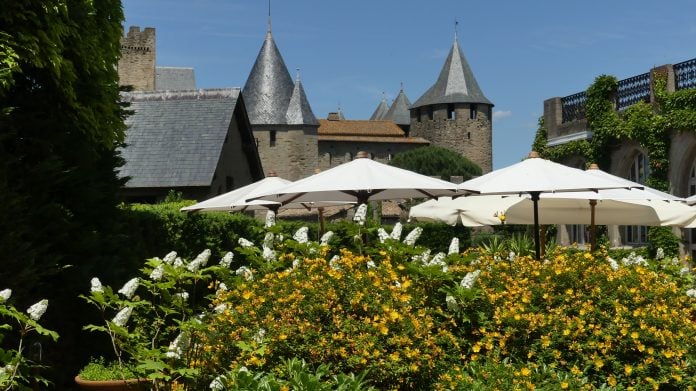 Terraza del Hôtel de la Cité, en Carcasona. (Foto: La Crónic@)