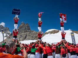 Castellers de Barcelona en el Jungfraujoch-Top of Europe.