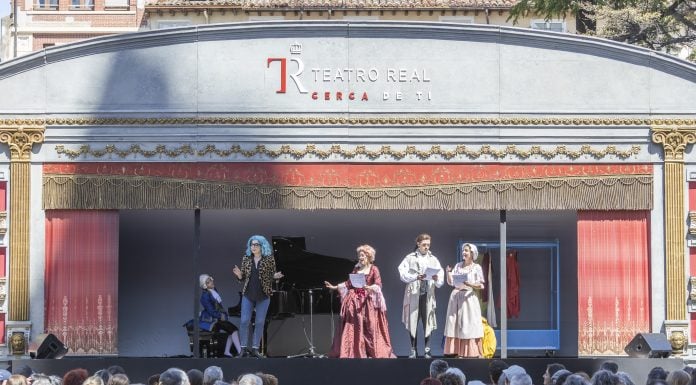 ¿Qué hace este sábado el Teatro Real en Brihuega? Carroza del Real