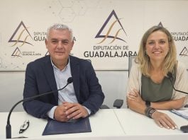 El presidente de la Diputación de Guadalajara, José Luis Vega y la alcaldesa seguntina, María Jesús Merino.