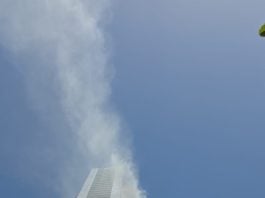 Incendio en la Torre Moeve