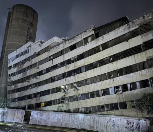 Uno de los edificios afectados por los terremotos de Venezuela en junio de 2026. (Foto: Mikhail Mikhail Makeyev / Zuma Press