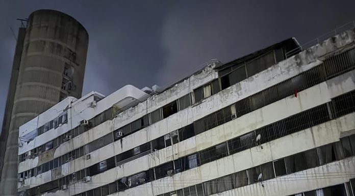 Uno de los edificios afectados por los terremotos de Venezuela en junio de 2026. (Foto: Mikhail Mikhail Makeyev / Zuma Press