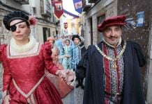 ¿Vestirse de época con estos calores? En Pastrana lo van a intentar todo el fin de semana Festival Ducal de Pastrana.