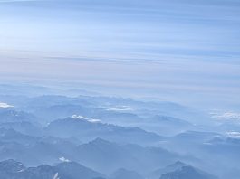 Los Pirineos desde el aire el 1 de junio de 2026. (Foto: La Crónic@)