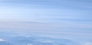 Una joven senderista de Guadalajara, en apuros en el Pirineo Los Pirineos desde el aire el 1 de junio de 2026. (Foto: La Crónic@)