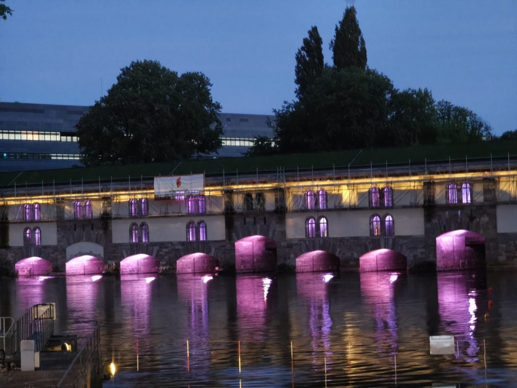 Presa Vauban en Estrasburgo, ideada para inundar el sur de la ciudad con fines defensivos. (Foto: Jesús Orea).