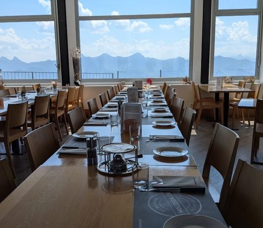 Restaurante en los Alpes suizos, en 2026. (Foto: La Crónic@)