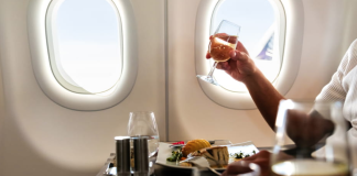 16 viajes caros en los que «invertir» (para ti) buena parte de tu dinero ¿Qué tal una vuelta al mundo en jet privado? Como esa, hay otras formas de viajar "puliéndote" tu dinero.