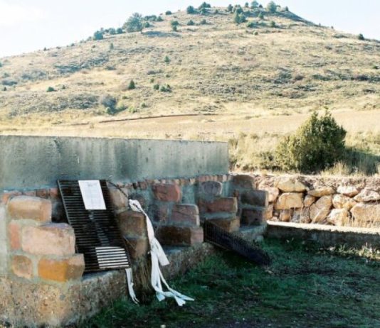Barbacoa donde se inició el incendio de Riba de Saelices en 2005.