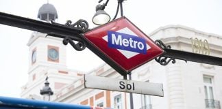 Cerró la estación de Sol por el Orgullo Entrada de la estación de Sol de Metro. (Foto: EP)