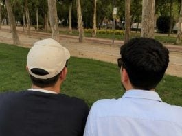 Alfredo y Benjamín, refugiados LGTBI+ en España.
