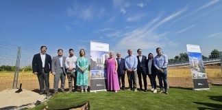 Acto de colocación de la primera piedra de una promoción de 234 viviendas protegidas de la cooperativa Greenhabitat, en el barrio de Aguas Vivas. (Foto: EP)