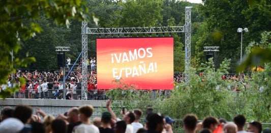 Habrá pantalla gigante en la Plaza de Toros Una pantalla gigante para seguir el España-Francia en Madrid. (Foto: EP)