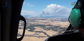 El incendio de La Mierla ha arrasado unas 800 hectáreas y requerirá "un gran esfuerzo" para controlarlo.