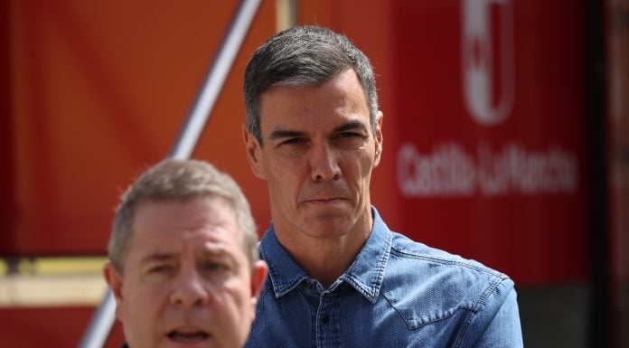 Page se queja en televisión de lo que prepara Pedro Sánchez contra casi toda España Sánchez y García-Page