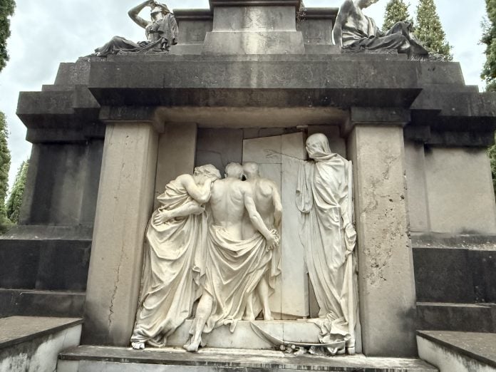 Panteón de Francisco Cuesta