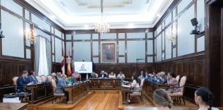 Pleno extraordinario en la Diputación de Guadalajara el 30 de julio de 2026.
