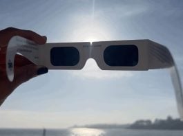 Gafas para ver el eclipse.