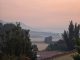 Ecologistas en Acción alerta (y alarma) sobre el peligro del humo de los incendios Así amanecía este 25 de julio de 2026 la zona del incendio vista desde el valle del Badiel. (Foto: Ángel Fernández)