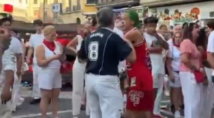 Guadalajara contra el «Joker», un momento inolvidable de los Sanfermines César García y el "Joker", frente a frente. (Foto: "X")