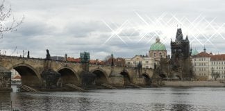 Coge el avión y ponte al fresco, ya, en la República Checa Incluso sin salir de Praga, asomarse al Moldava puede ser una idea brillante y refrescante, si se elige bien y se siguen los consejos de esta información. (Foto: La Crónic@)