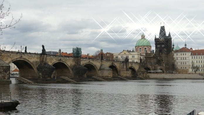 Incluso sin salir de Praga, asomarse al Moldava puede ser una idea brillante y refrescante, si se elige bien y se siguen los consejos de esta información. (Foto: La Crónic@)