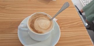 La cafeína mejora la capacidad de generar fuerza Taza de café. (Foto: La Crónic@)