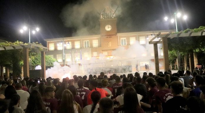 Cabanillas termina las fiestas sin fuegos artificiales pero con traca, por el riesgo de incendios Traca en Cabanillas.