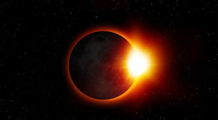 El plan de emergencia por el eclipse se activará durante muchas horas el 12 de agosto Imagen de un eclipse.