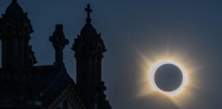 El eclipse solar disparó el gasto de los turistas extranjeros en Guadalajara… pero no el de los nacionales Vista del eclipse solar total de 2026, el 12 de agosto de 2026, en Guadalajara. (Foto: Rafa Martín / EP)