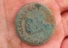 Moneda encontrada en el campamento romano de La Cerca.
