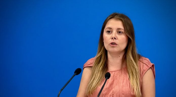 Ni Román ni Guarinos: el PP pone a Itziar Asenjo como cabeza de cartel al Congreso Itziar Asenjo en rueda de prensa.