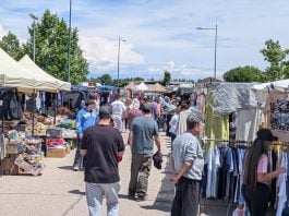 Mercadillo de Marchamalo en el verano de 2026. (Foto: La Crónic@)