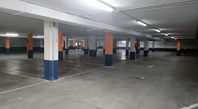 Las 60 plazas de aparcamiento más disputadas en Guadalajara pueden ser estas durante un mes Interior del parking de Alvarfáñez. (Foto: La Crónic@)