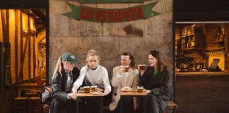 Qué ver y qué hacer en Pamplona más allá de los Sanfermines De pintxos por Pamplona.