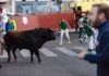 TERCER ENCIERRO: 5 minutos por un toro rezagado