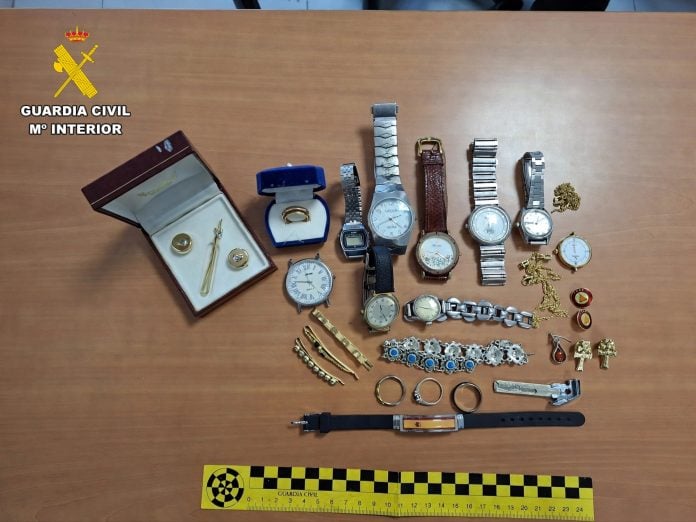 Efectos a punto de ser robados en El Casar. (Foto: Guardia Civil)