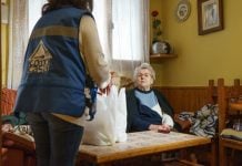 La Diputación mantiene su servicio de comida a domicilio para mayores Comida a domicilio para ancianos.