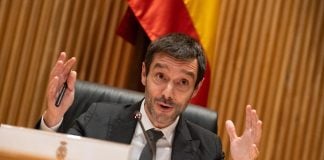 Un ministro de Pedro Sánchez cree que muchos españoles trabajan gratis Bustinduy.